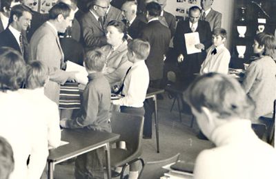 INAUGURATION DU C.E.S. DE MALO-LES-BAINS DANS LA SALLE DE REDACTION DU JOURNAL