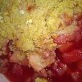 crumble pommes-framboises-fraises