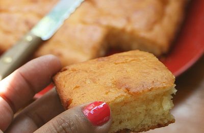 Gâteau au citron et éclats de chocolat blanc