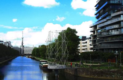 Drôles d'images du quai Saint-Cyr à Rennes le 25 septembre 2022