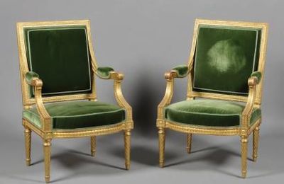 Paire de fauteuils en bois doré. Estampille de J.B. Boulard. Époque Louis XVI. 
