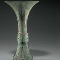 A bronze ritual wine vessel, gui, Late Shang dynasty, 13th-11th century BC