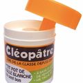 Une histoire qui sent bon la colle Cleopatre