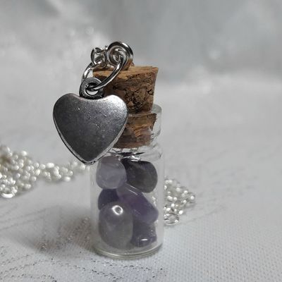 Pendentif fiole: améthyste