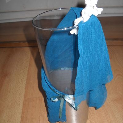 Vase Avec Ange Et Drapé Bleu-vert