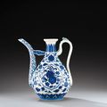 Verseuse en porcelaine bleu blanc, Chine, dynastie Qing, marque et époque Daoguang (1821-1850)