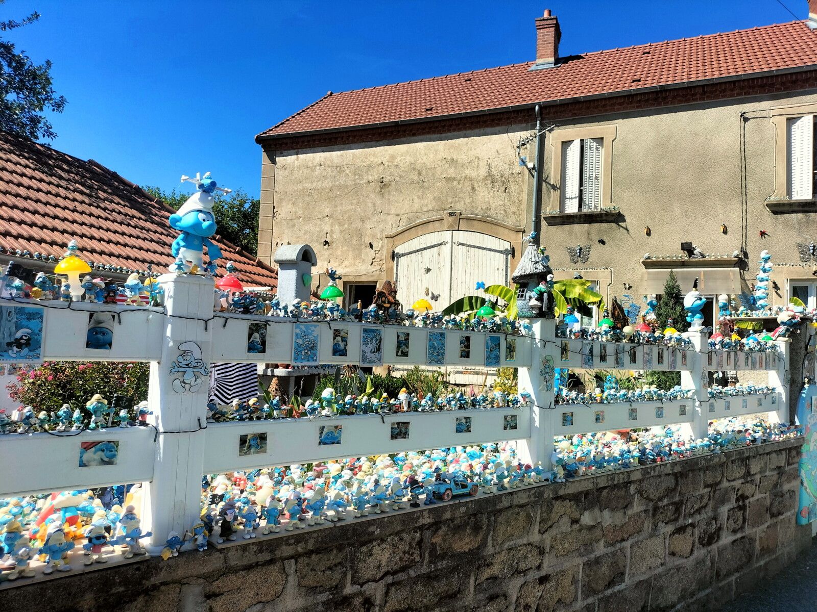 Rougnat, jardin aux Schtroumpfs, côté sud (23)