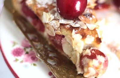 TARTE AUX CERISES ET AUX AMANDES