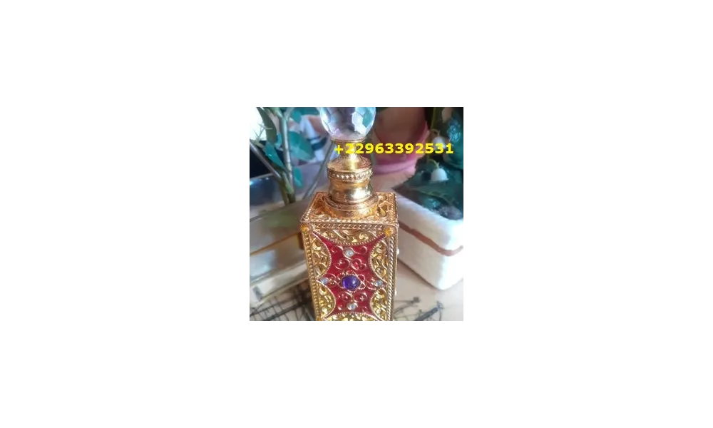 PARFUM D'INFLUENCE AMOUREUSE ET PROTECTION DU MAITRE MARABOUT AFRICAIN SAFARI TIDIANE