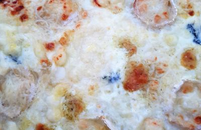 Pizza blanche aux fromages