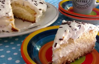 GÂTEAU À LA MOUSSE DE COCO