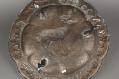 Silver Tripod 'Deer' Plate, Tang dynasty (618-907)