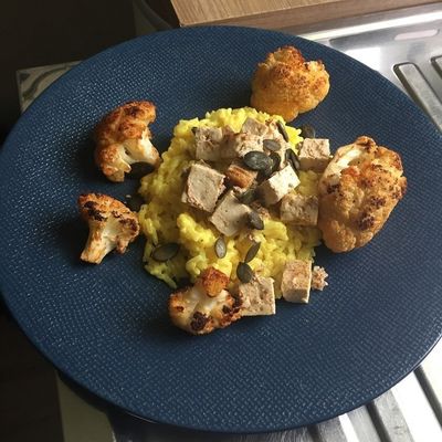 Chou fleur rôti au four, tofu aux épices tandoori et riz au curcuma!