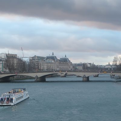 En passant par le pont des Arts