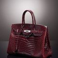 Hermès Paris, made in France. Sac "Birkin" 35 cm en crocodile porosus burgundy