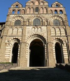 Le Puy-en-Velay ou le chemin secret de Compostelle