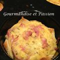 Tartelettes soufflées au jambon et fromage