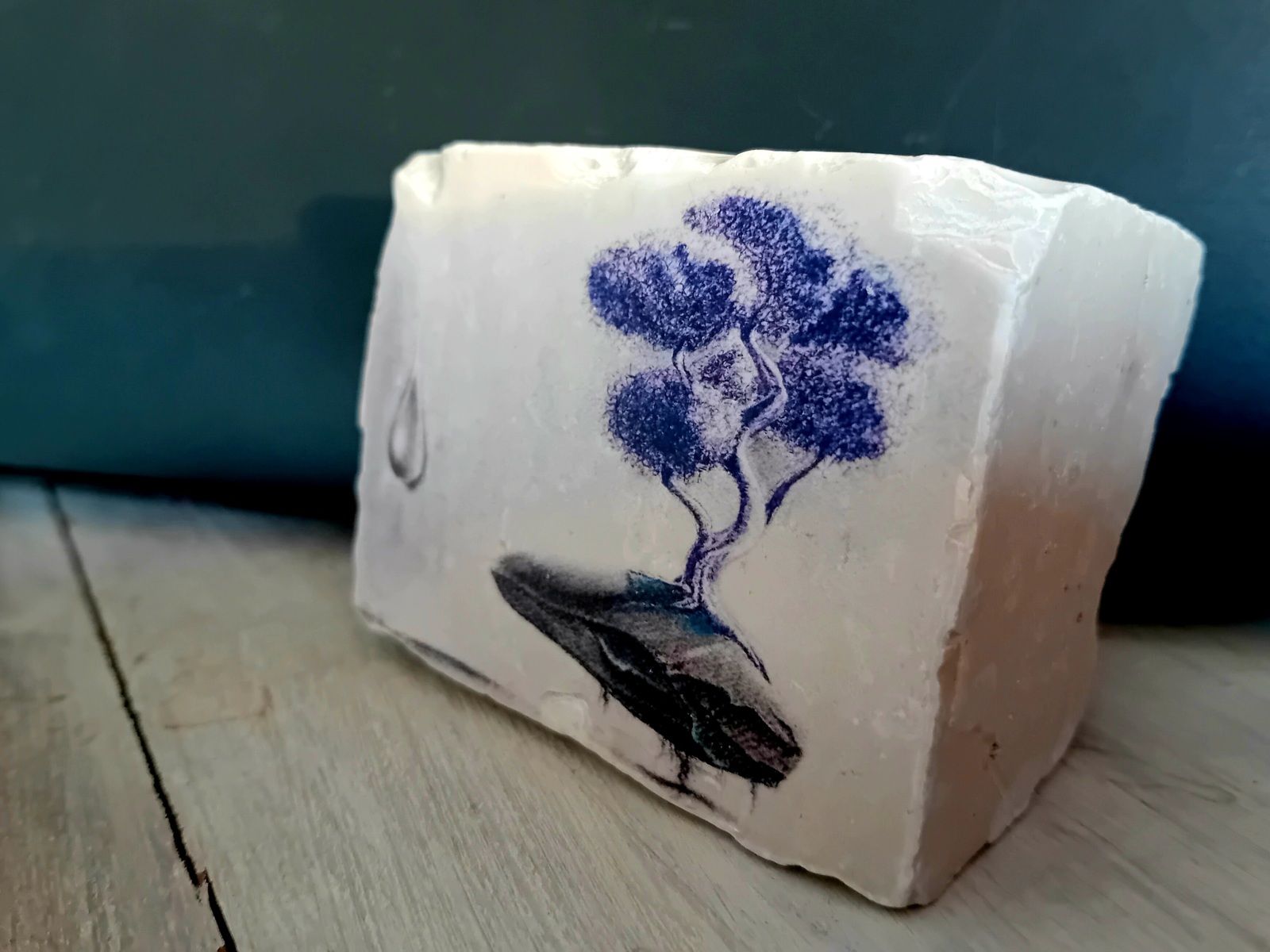 Reproduction d'une œuvre d'art sur pierre calcaire. 