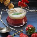 VERRINE Fraise Chocolat Blanc et Cake Aux Pistaches