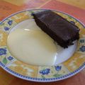 Gateau chocolat-courgette et sa crème anglaise