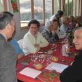 Le club du 3e Age Joie de Vivre dans l'Amitié de Nogent-le-Roi fête Noël