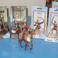 Figurines: chevalier et Moyen Age !!