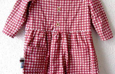 Robe à l’ancienne pour petite fille moderne