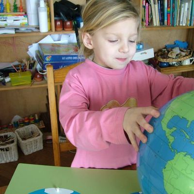 "Unschooling: quand commencer l'étude du monde?