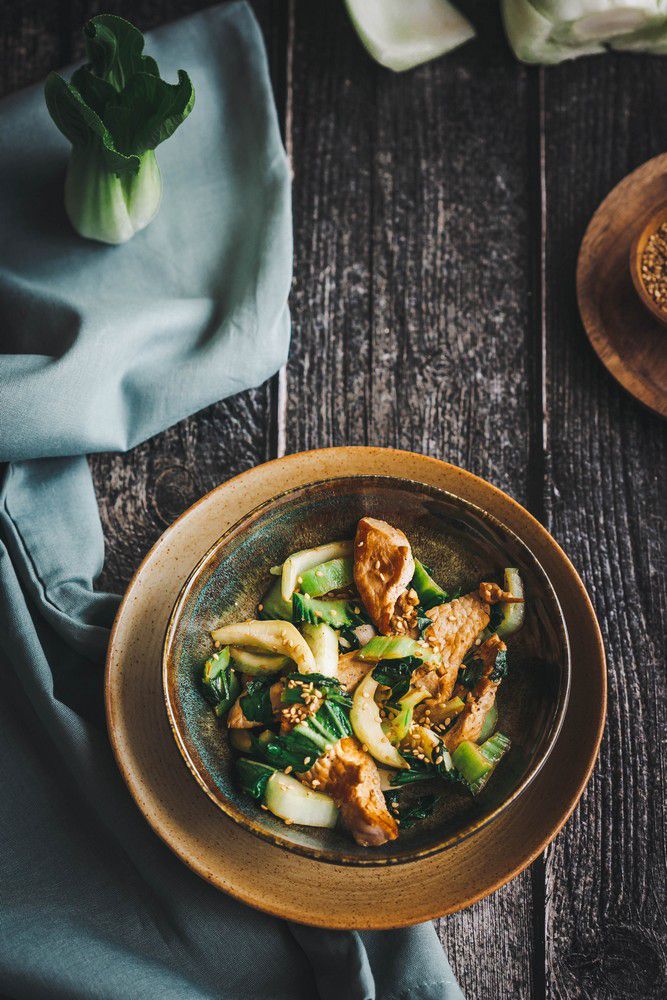 chou pak choi, poulet au chou pak choi, sauce soja, sésame, cebette, recette inspiration asiatique, nouvel an chinois, facile, rapide, poulet