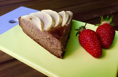 Gâteau fondant aux pommes, touche de cannelle - GF - LF