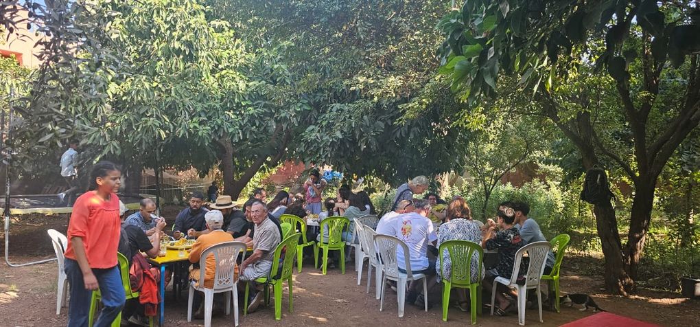 Visite de l'association &quot;l'Autruche sur le fil de soie&quot; à Ourika Tadamoune mardi 21.10