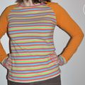 Un T-shirt manches raglan aux couleurs estivales