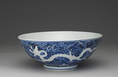 Blue and white 'dragon' bowl, Ming dynasty, Xuande mark and period (1426-1435)