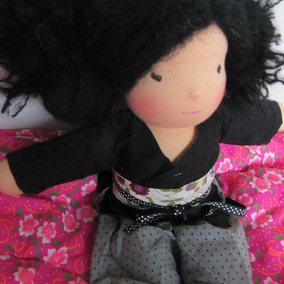 Hayko , poupée 42 cm / DISPONIBLE