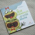 Les deux grenouilles à grande bouche