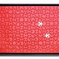 Puzzle Rouge - manque 2 P. sur fond Blanc 2010 - 27 ( 40 x 53 cm )
