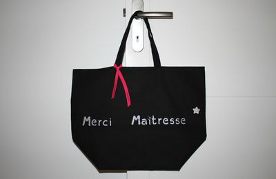 Cadeaux pour les maîtresses 1/2