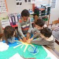 Au pays des contes traditionnels en maternelle: réalisation d'une fresque sur le conte du petit chaperon rouge