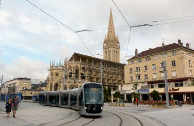 Caen : des batteries sur les tramways