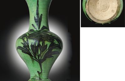 An outstanding Cizhou green-glazed painted baluster vase, Song-Jin Dynasty, 12th Century