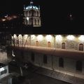 l'église Saint-Pierre éclairée la nuit