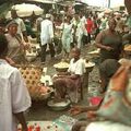 Marché central de Douala Cameroun, le désordre continue.