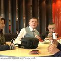 Quelques collègiens de Jules Ferry d'Anzin ont mangés avec des acteurs anglais du film "Le Géant Egoiste" au Mc Donald's .