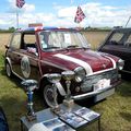 L' Austin mini 1000 de 1990 avec sa moto ! (4ème Fête Autorétro étang d' Ohnenheim)