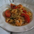 Spaghettis aux crevettes et à l'ail