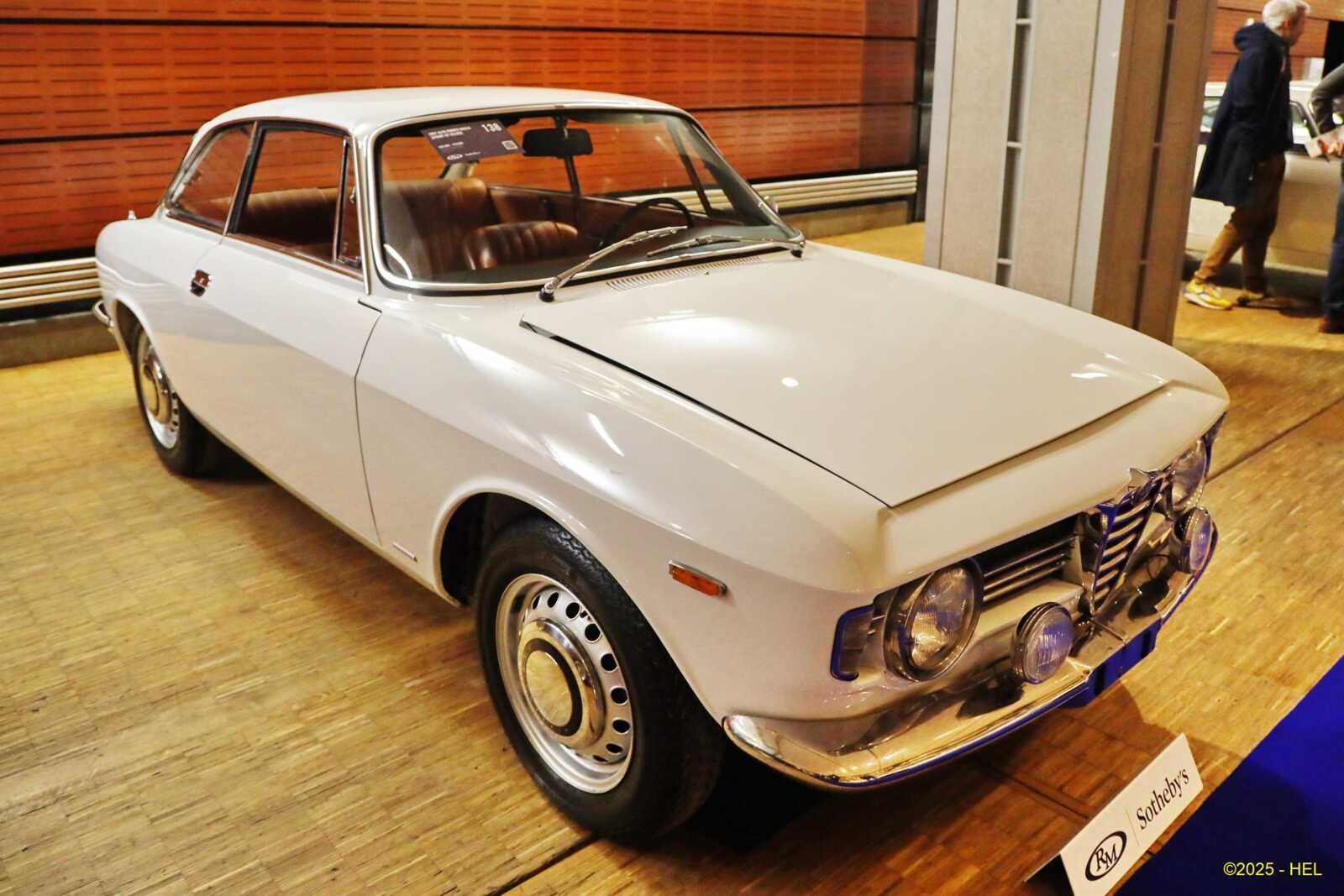 Alfa Romeo Giulia Sprint GT veloce_01 - 1967 [I] HL_GF