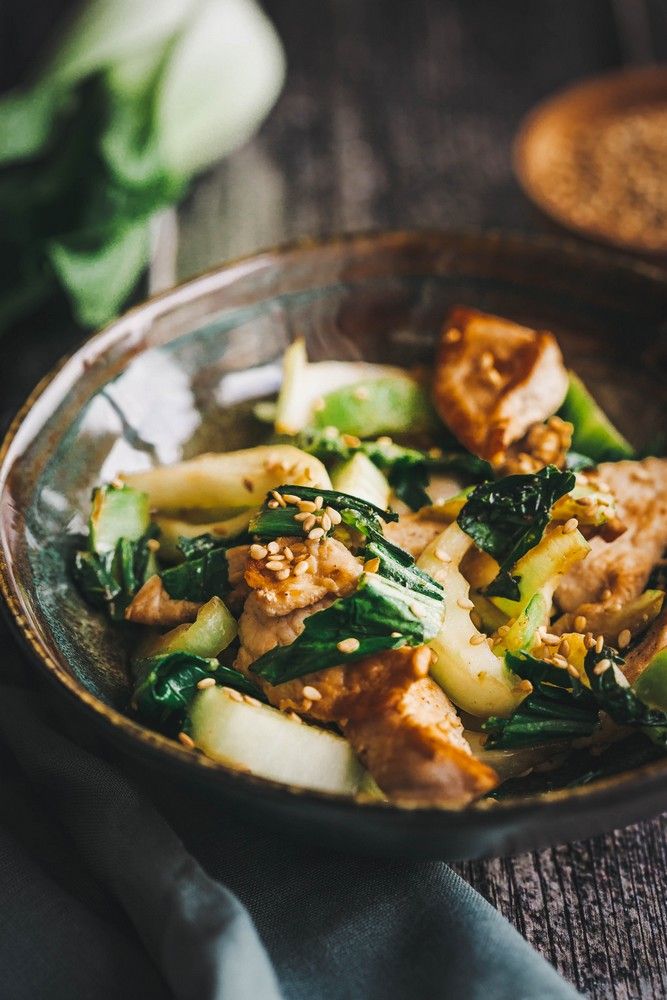 chou pak choi, poulet au chou pak choi, sauce soja, sésame, cebette, recette inspiration asiatique, nouvel an chinois, facile, rapide, poulet