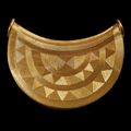 British Museum acquires internationally significant 3,000-year-old gold pendant, found in Shropshire