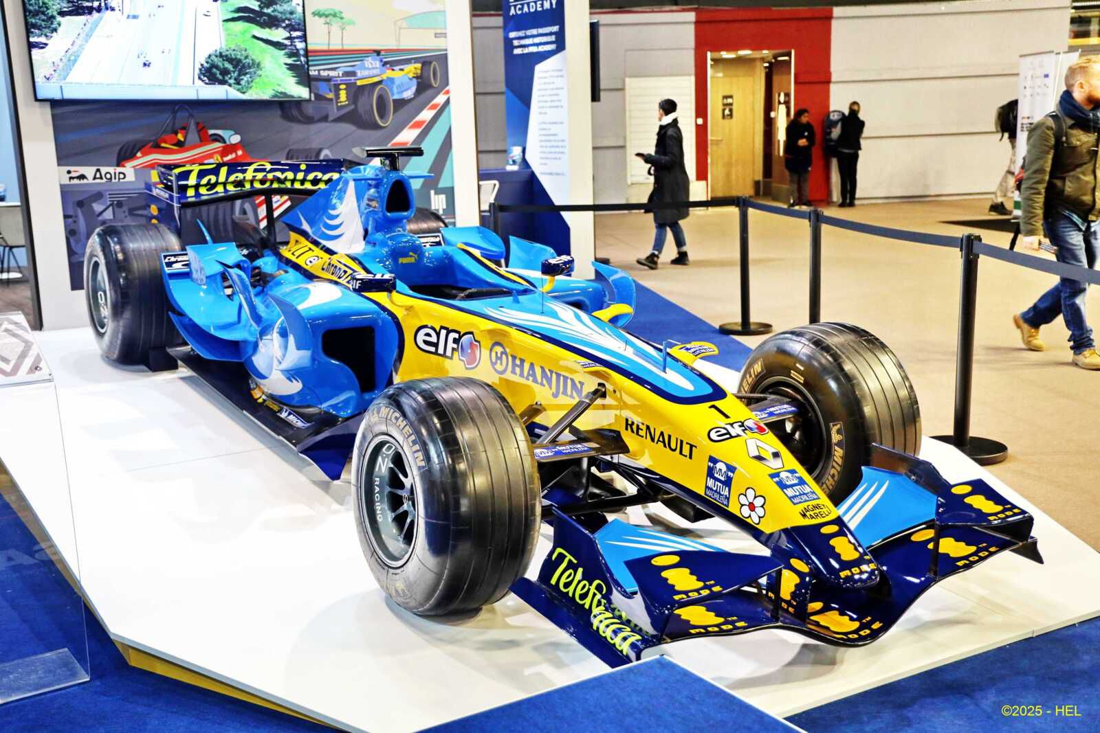 Renault R 25_10 - 2005 [F] HL_GF