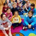 A LA MÉDIATHÈQUE, BERLINGOT, L’ESCARGOT, DEVIENT UN SUPER-HÉROS.